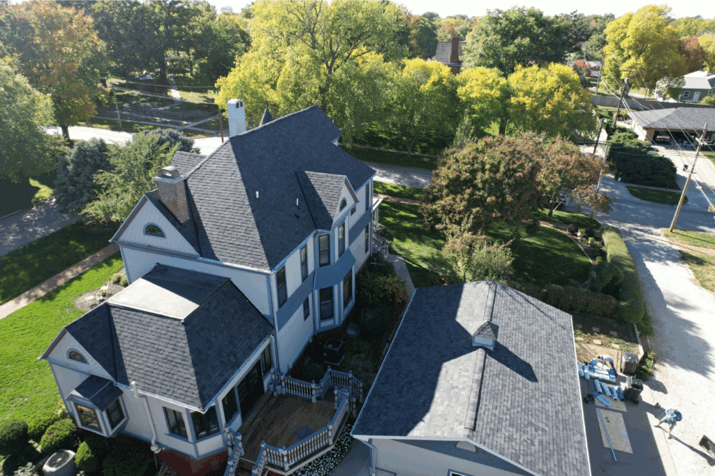 Ne w Roof on a beautiful home